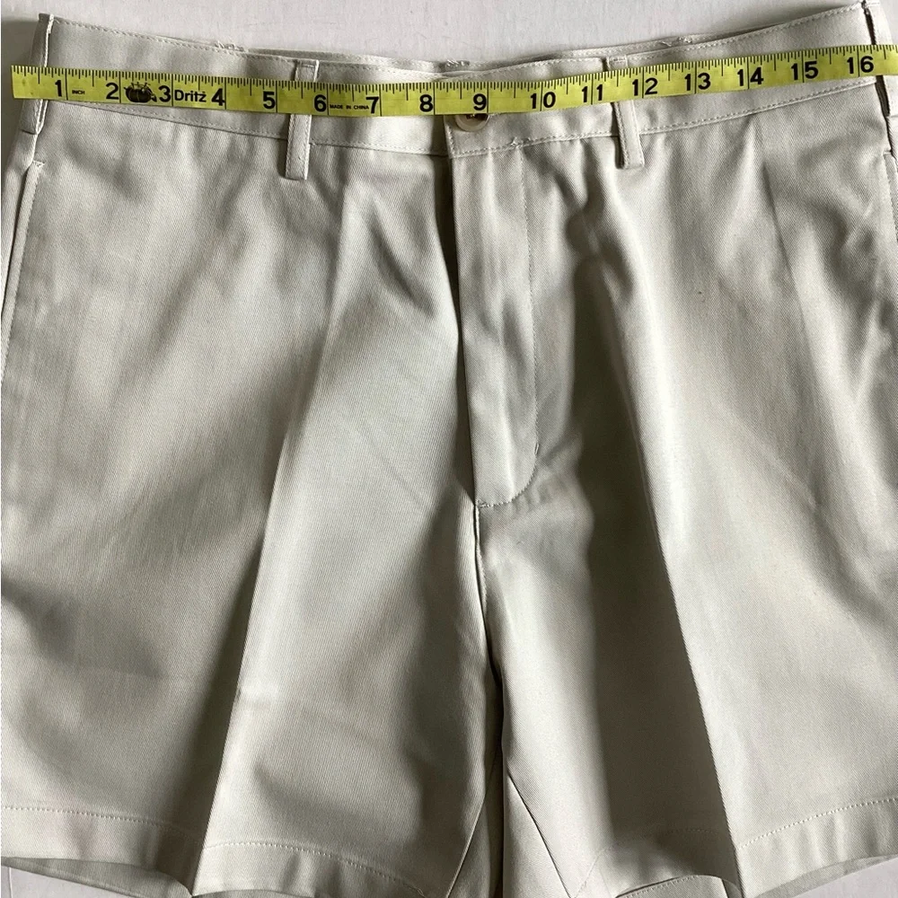 Lands’ End Traditional Fit Shorts Size 32 NWOT
